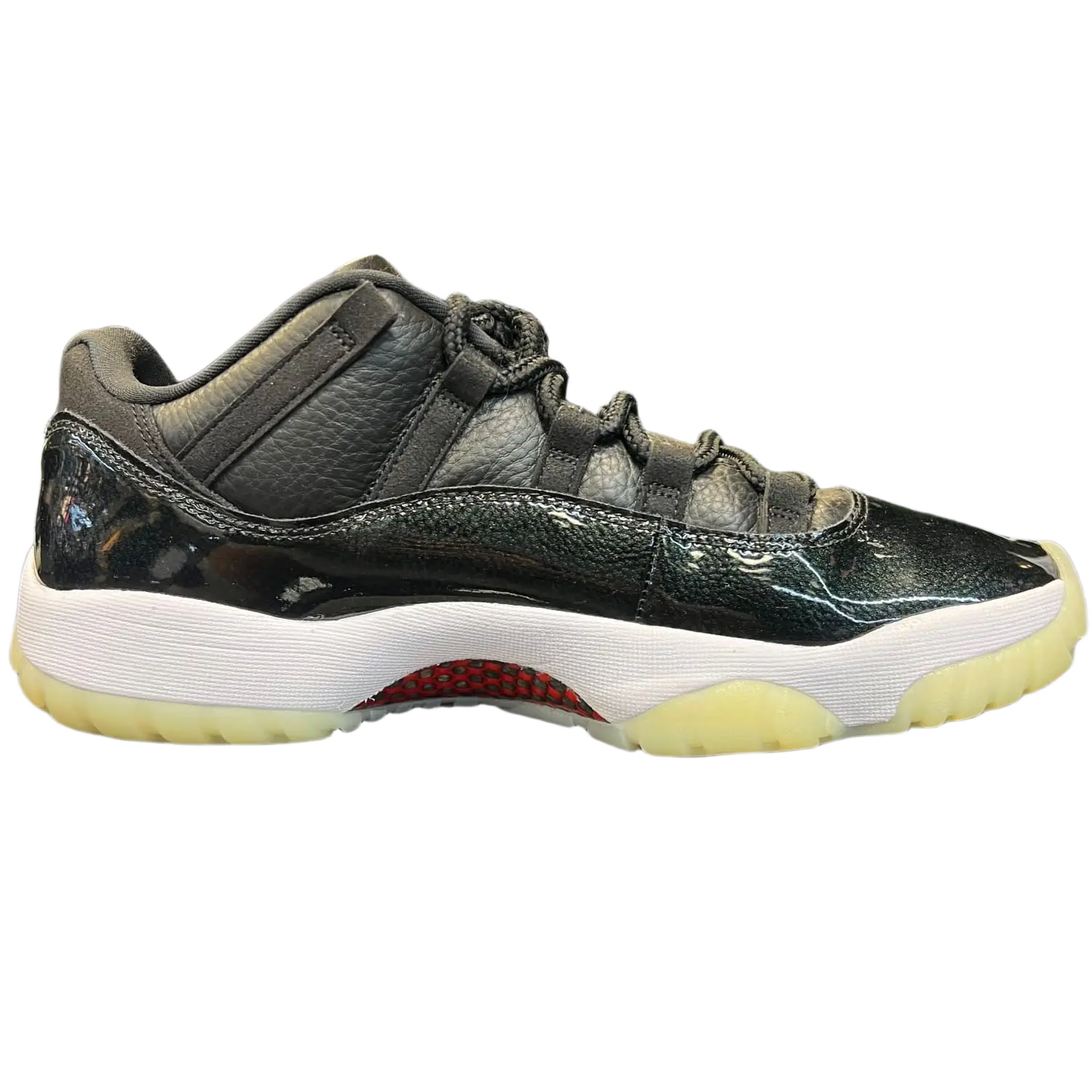 Jordan 11 Retro Low 72-10