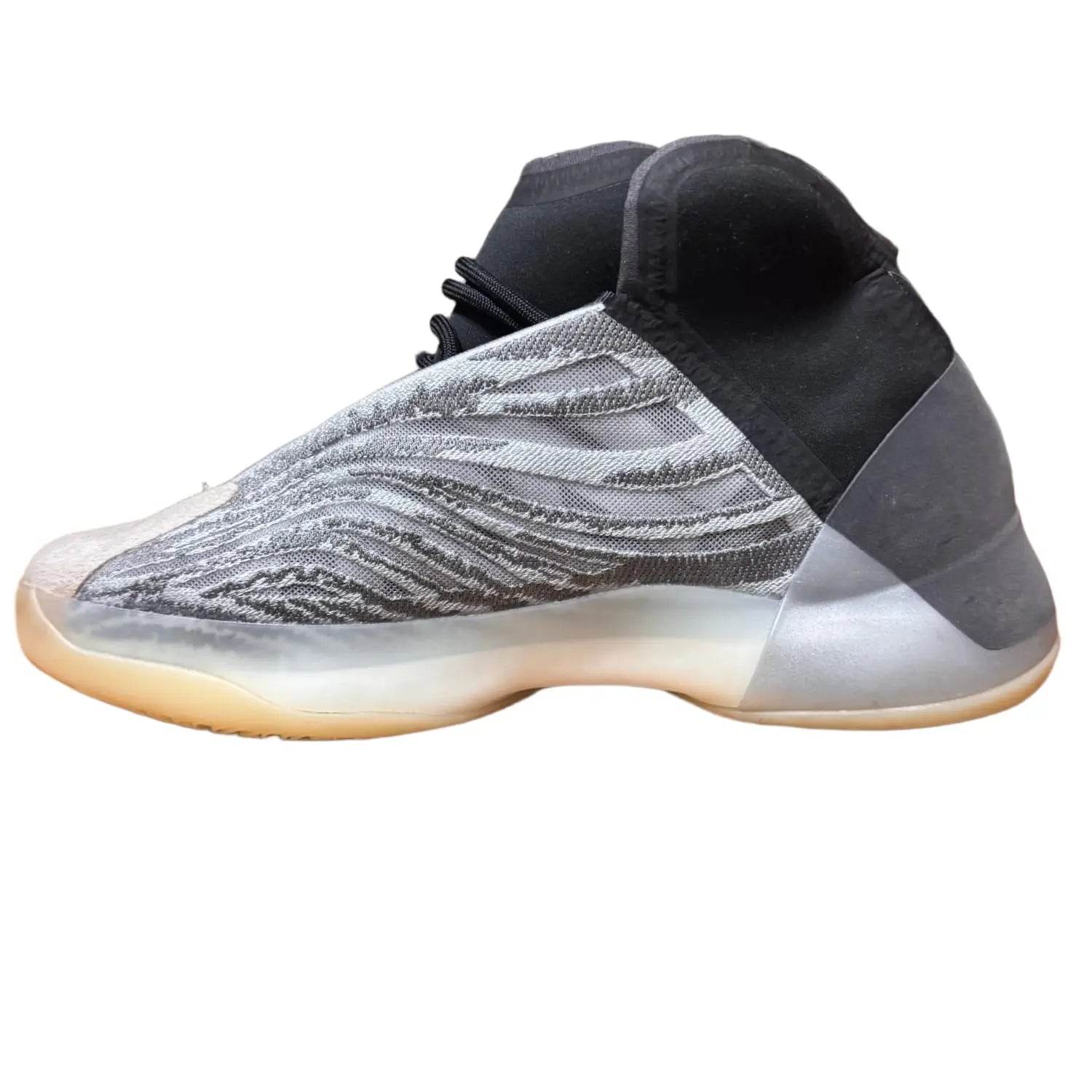 adidas Yeezy QNTM Mono Carbon