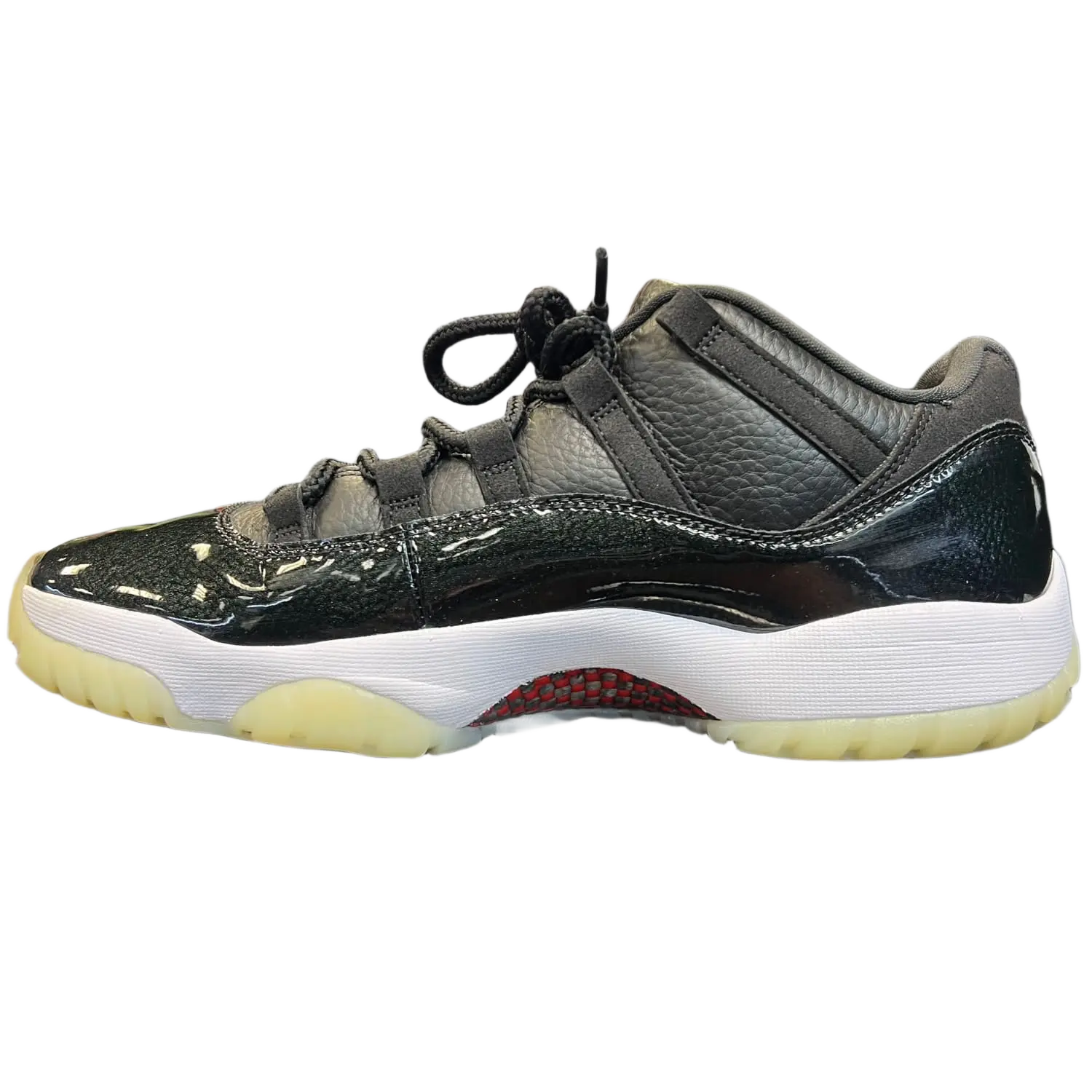 Jordan 11 Retro Low 72-10