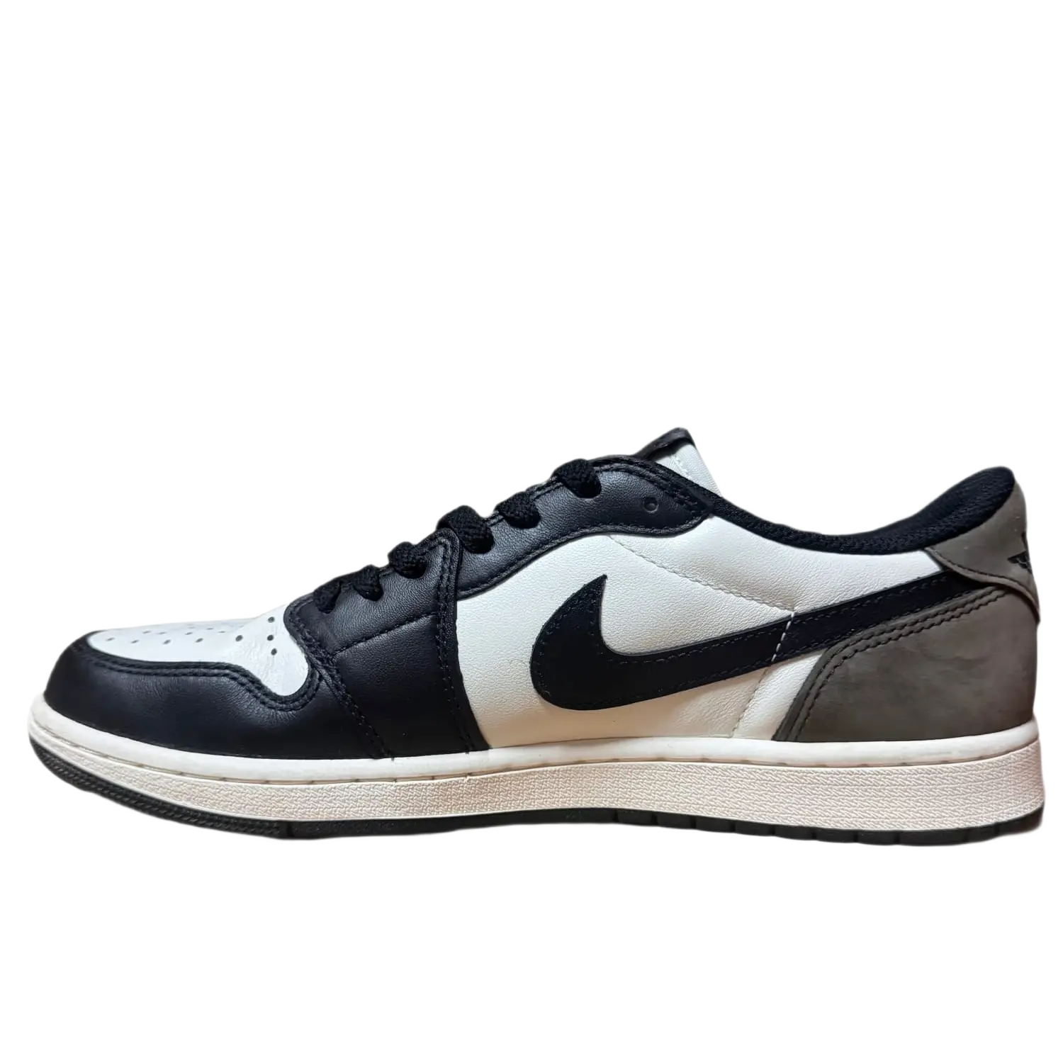 Jordan 1 Retro Low OG Mocha