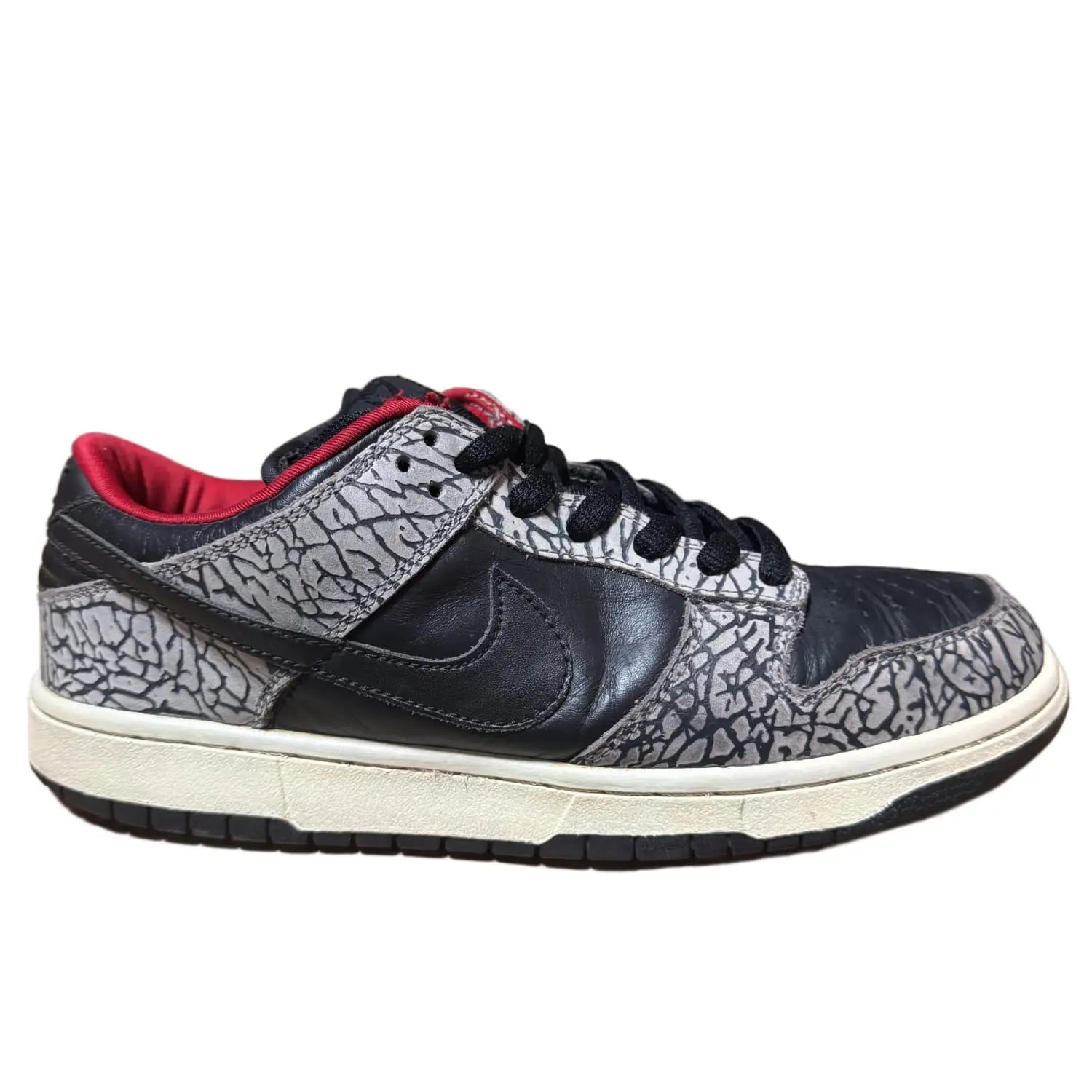 Nike SB Dunk Low Supreme Black Cement (2002)